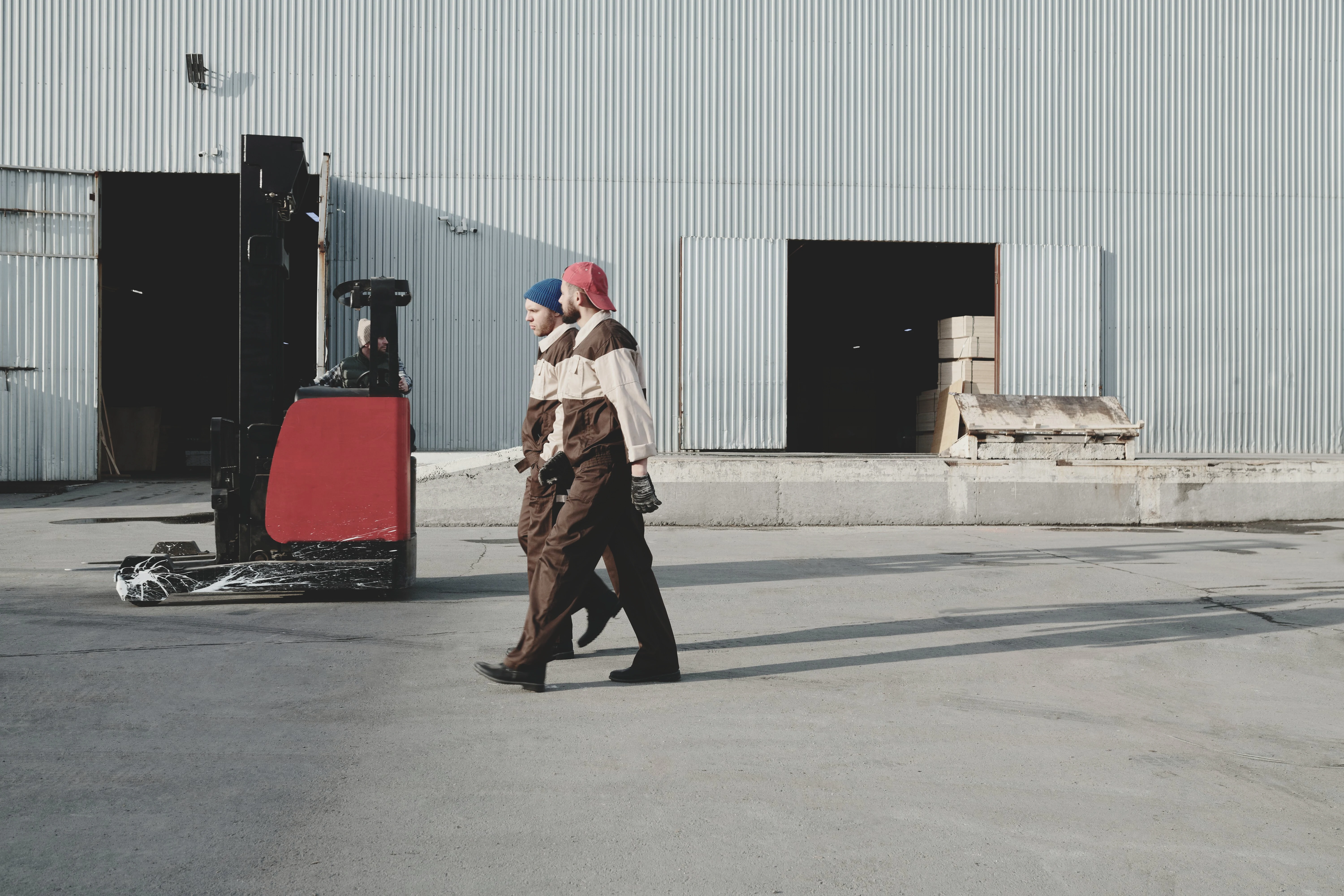 Cross-border trade collaboration and channel links